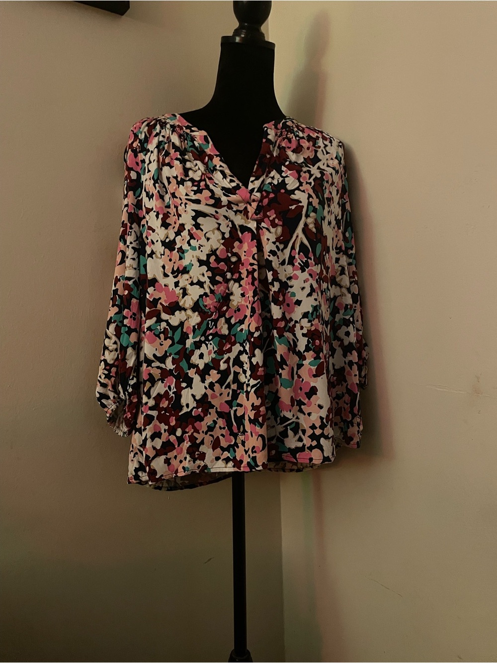 Floral V-Neck Long Sleeve Blouse in Pink & Teal